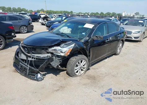 2015 Nissan Altima 2.5 S z USA, uszkodzony, nr VIN 1N4AL3AP9FC475734